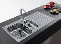 Franke Spark SKX 651 chiuvetă din oțel inoxidabil cu o cuvă și jumătate cu scurgător reversibilă și montaj la suprafață 101.0315.546