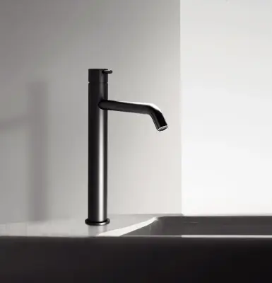 Robinetul de baie Waterevolution Flow pentru chiuvete înalte pentru chiuvete, inclusiv scurgere cu clic, negru mat T115PR.