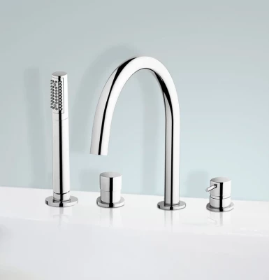 Robinetele de baie Waterevolution Flow cu 4 găuri pentru montarea pe marginea băii Crom T13801