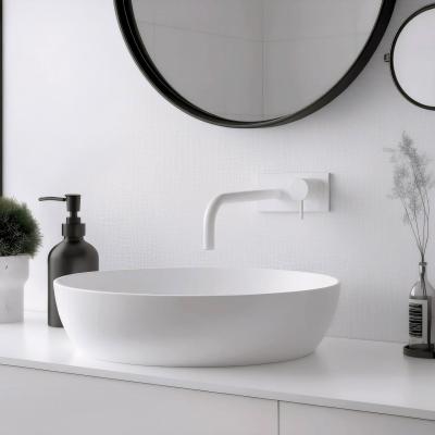 Robinetele de baie Waterrevolution Flow incorporate cu placă de acoperire, de culoare alb mat, cu gură de scurgere de 15 cm, modelul T1161BBR-15.