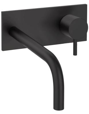 Robinetele de montaj Waterevolution Flow pentru chiuvete cu placa de acoperire, culoare mat neagră, cu gură de turnare de 15 cm, model T1161BPR-15.