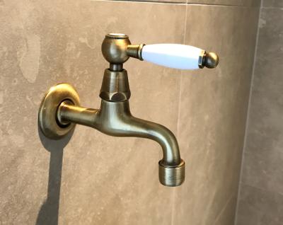 Robinet de perete clasic PB cu manetă albă apă rece bronz 1208853512