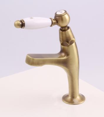Robinetele clasice de la PB cu maner alb pentru apa rece, model mic, bronz 1208854902.