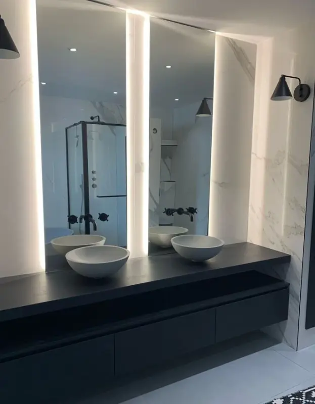 Robinetul de perete Waterevolution Cruz 3-Gauri, încastrat, pentru chiuvetă, negru mat, cu o lățime de 19 cm, cu ieșire 1208916572.