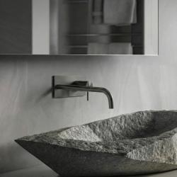 Robinetele de baie incorporabile Waterevolution Flow cu placă de acoperire PVD Gun Metal și duză de 25 cm T1161GME-25.