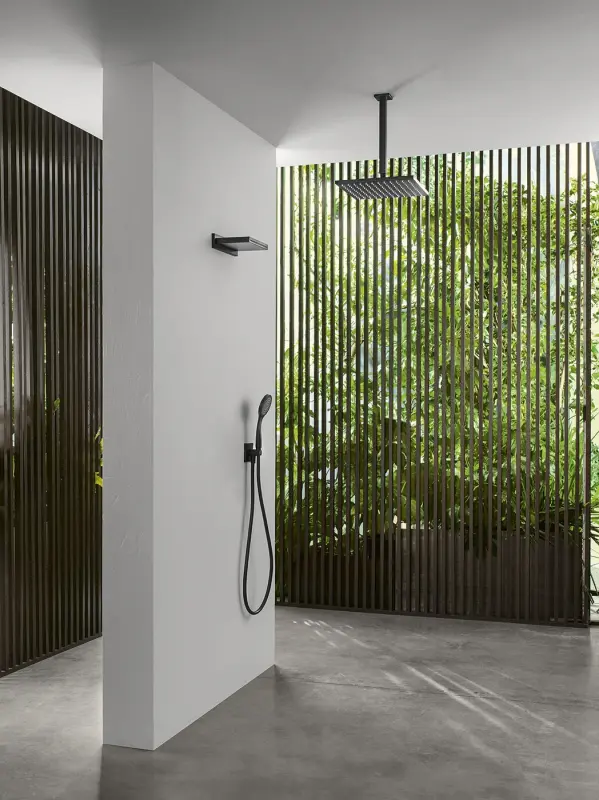 Duşul de ploaie Eco Air de la SB Rubinetterie, economizor de apă, pătrat, culoare negru mat, dimensiune 30x30 cm, cod 1208947016.