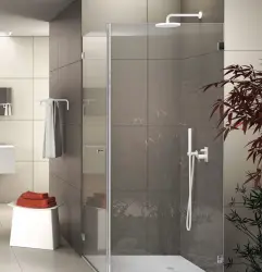 Dușul principal Waterevolution Flow de 250 mm, cu racordare la perete, alb mat T164125BR.