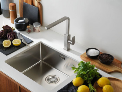 Franke Robinet de bucătărie din oțel inoxidabil masiv Mythos cu duză pivotantă inox 115.0547.852