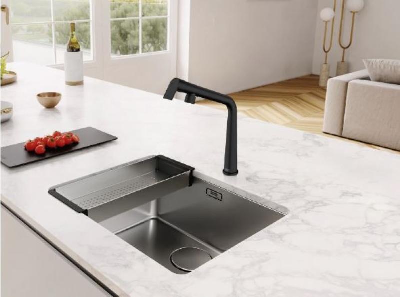 Franke Icon Robinet de bucătărie negru mat cu duză pivotantă 115.0625.187