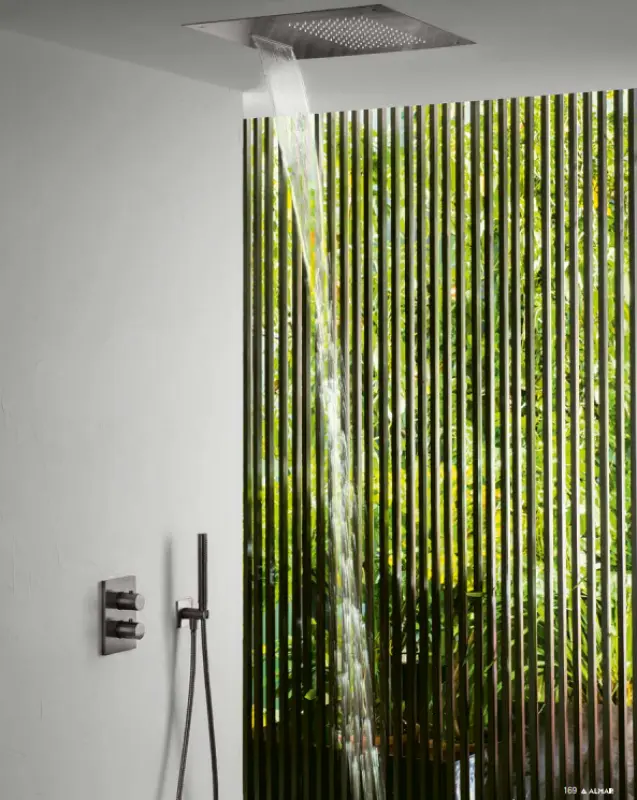 Dușul de ploaie încastrabil SB Square 316, cu pulverizare în valuri, de 38x38 cm, PVD pistol de metal negru, 1208955326.