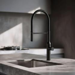 Quadri Stamford Baterie de bucătărie înaltă cu duș flexibil negru mat 1208956079