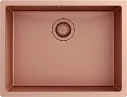 Vă rugăm să rețineți că traducerea automată este adesea inexactă. În limba română, textul ar putea fi tradus astfel: 

"Lavabo din cupru Ausmann Turt, cu strat de cupru PVD, 54x40, montaj sub