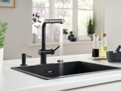 Franke Active L Robinet de bucătărie negru mat cu duș manual retractabil 115.0653.382