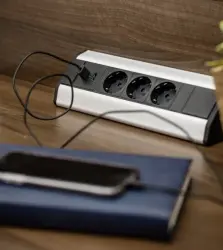 Indux Corner priză de colț pentru bucătărie, cu 3 prize cu împământare și 2 încărcătoare USB1208957431
