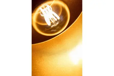 Lustra Goa neagră cu cadru decorativ auriu 3512