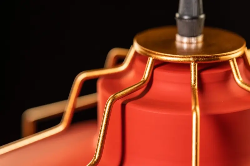 Lustra Goa rosie cu cadrul decorativ aurit 3536