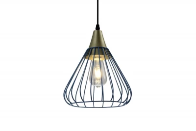 Decorul Tess este o lampă suspendată metalică în formă de con, de culoare albastră, cu fir de sârmă.