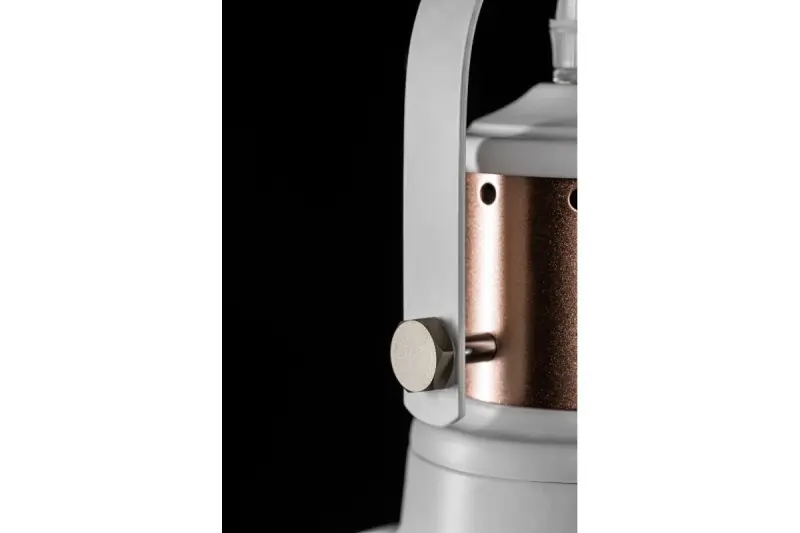 Lustră suspendată elegantă decorativă Noor, albă, cu elemente de cupru, 6934.