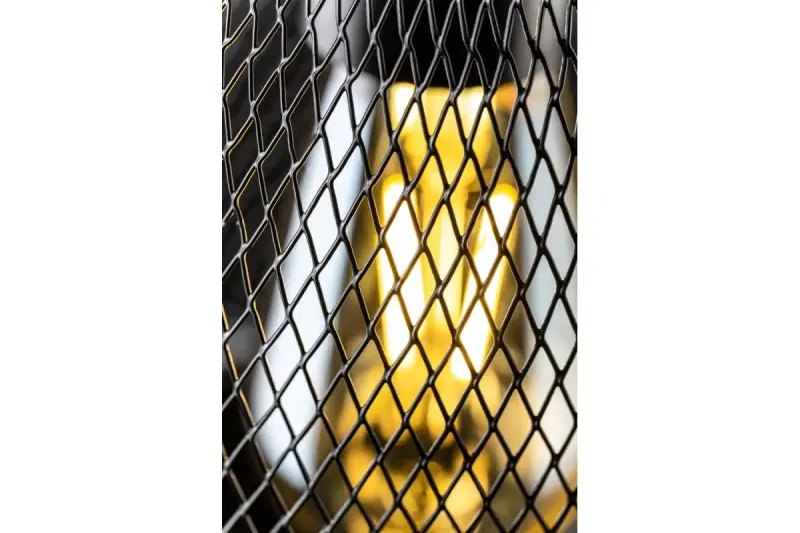 Lustră Decor Xalis, cu un abajur negru de sârmă și o margine metalică, cu un diametru de 18,5 cm, 7320.