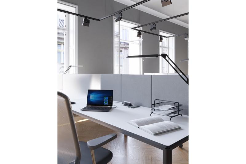 Priza retractabilă AVARO PLUS 1208958674