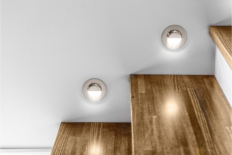 Decor Luminărie pentru scări cu LED-uri ESCADA OB DC12V, cu capac rotund mat, 0,8W, 70lm, 4000K, cablu inox de 150cm.