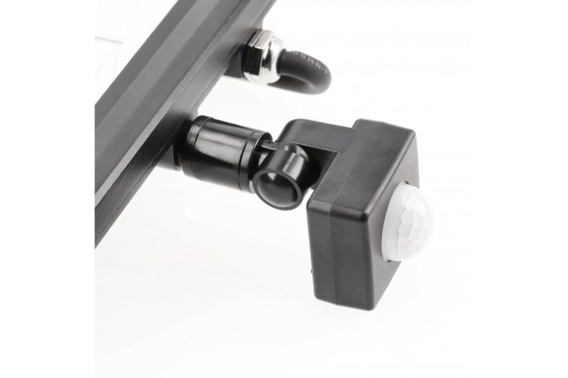 Proiector LED iNEXT cu senzor de mișcare 30W 2400lm, PF>0,9, RA>80, IP65, 120°, 6400K, corp negru 1208962860