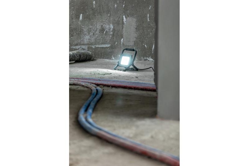 Proiector LED iNEXT (portabil) 30W 2400lm, PF>0,9, RA>80, IP65, 120°, 6400K, corp negru 1208962861