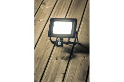 Proiector LED iNEXT cu senzor de mișcare 50W 4000lm, PF>0,9, RA>80, IP65, 120°, 6400K, corp negru 1208962862