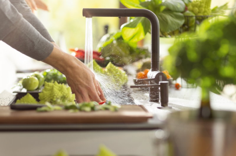 Franke Active Twist Monocomandă Negru cu Duș Extractabil și Control Integrat al Deșeurilor 115.0669.769