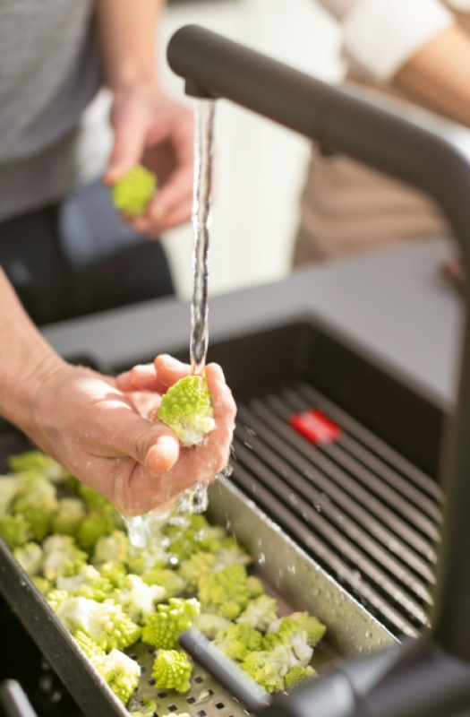 Franke Active Twist Monocomandă Negru cu Duș Extractabil și Control Integrat al Deșeurilor 115.0669.769