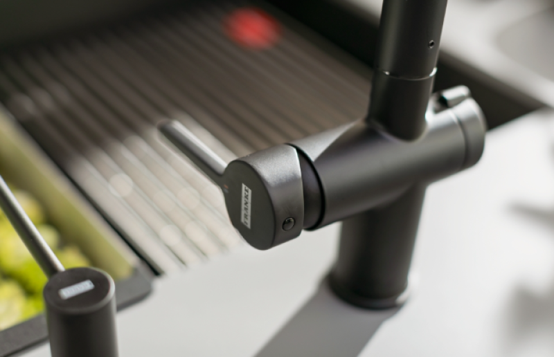 Franke Active Twist Monocomandă Negru cu Duș Extractabil și Control Integrat al Deșeurilor 115.0669.769