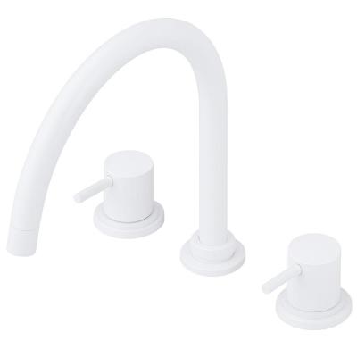 Waterevolution Flow 3-gats keukenmengkraan met draaibare uitloop en gefilterd water aansluiting wit T152UBR

Traducerea în română:
"Robinet de bucătărie Waterevolution Flow cu trei orificii, 