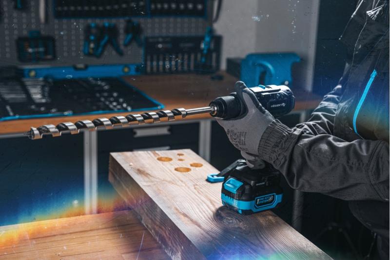 Högert Mașină de găurit cu acumulator fără perii 18V pentru cărămidă, piatră, lemn, metal și plastic.