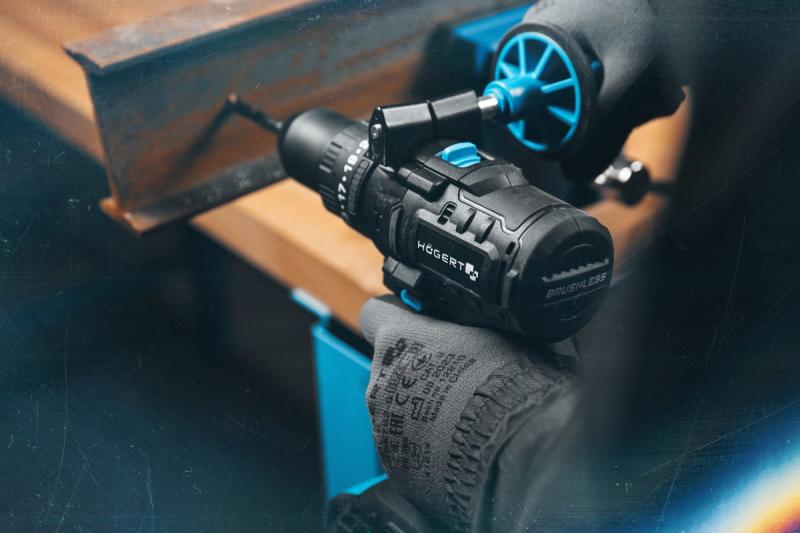 Högert puternică mașină de găurit cu percuție cu acumulator, fără perii, 18V.