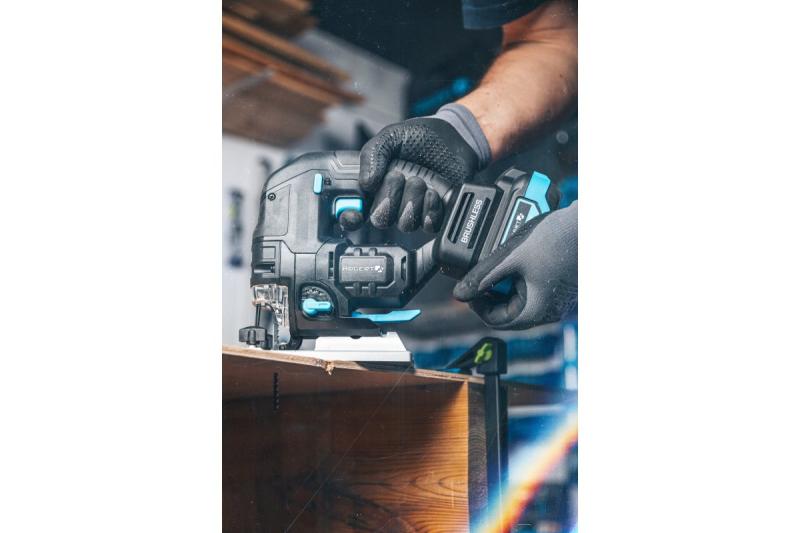 Fierăstrău pendular cu acumulator HÖGERT, 18V, mâner anti-vibrații - fără acumulator.