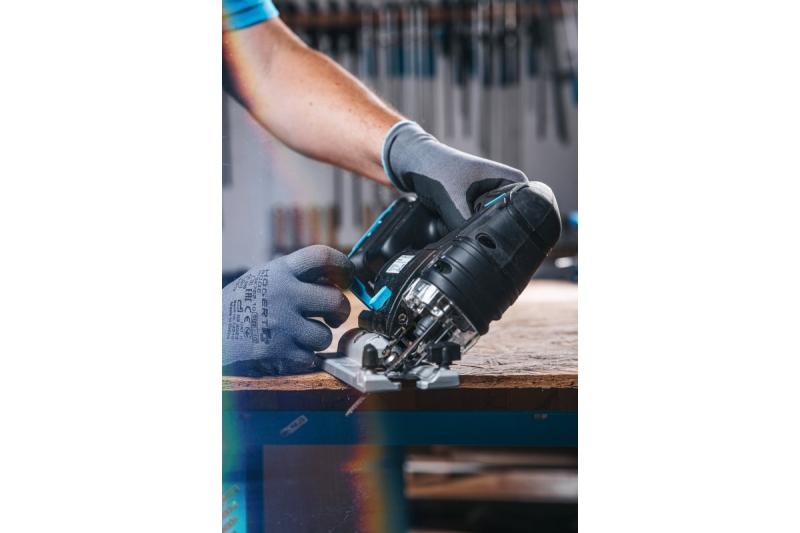 Fierăstrău pendular cu acumulator HÖGERT, 18V, mâner anti-vibrații - fără acumulator.