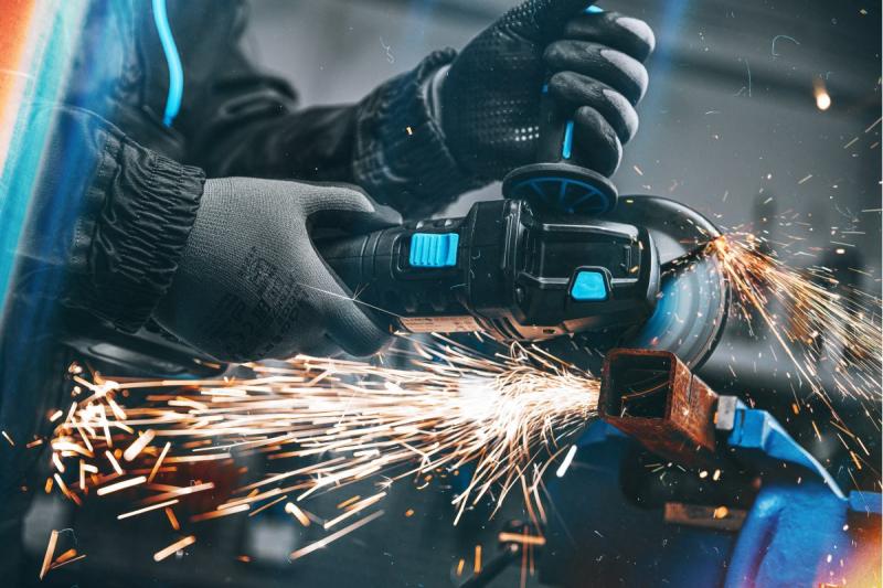 HÖGERT polizor unghiular fără cablu cu comutator tip pedală, 125MM, 18V, set cu baterie, încărcător, accesorii.