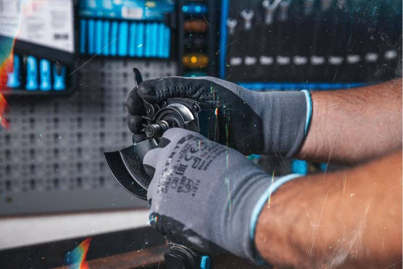 Polizor unghiular fără fir HÖGERT cu comutator tip paddle, 125MM, 18V - Set (baterie, încărcător, accesorii)