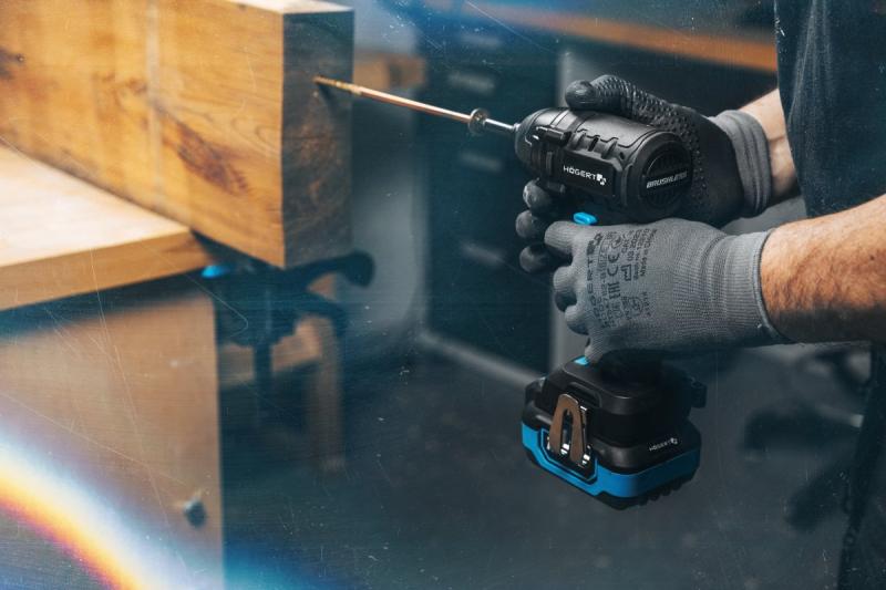 HÖGERT Fier de călcat fără perii cu acumulator de 18V, set cu acumulator, încărcător și accesorii