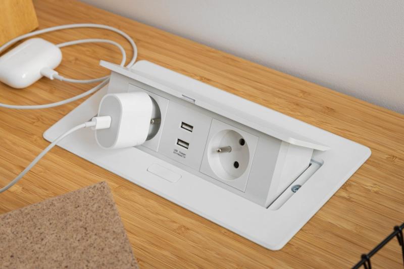 Modul de priză extensibilă moale.