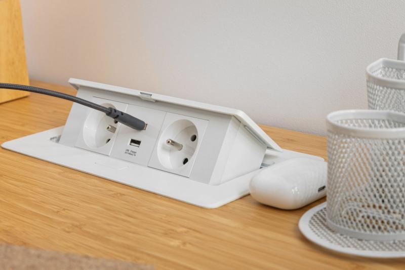 Modul de priză extensibilă moale.