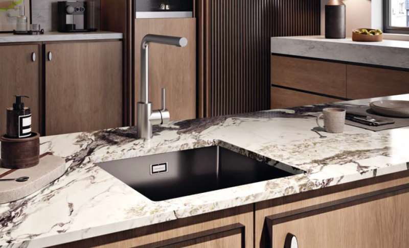 Ausmann Ceramic Ember Chiuveta pătrată ceramică în negru mat Suprafață și submontare 40 x 40 cm cu dop auriu 1208971486