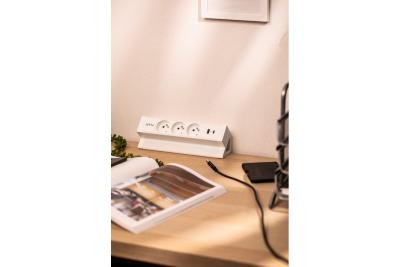 Priză mobilier Basco, 3 x priză cu împământare, USB A+C, cablu de 1,5m, alb cu montare