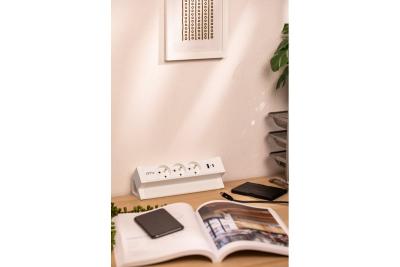 Priză mobilier Basco, 3 x priză cu împământare, USB A+C, cablu de 1,5m, alb cu montare
