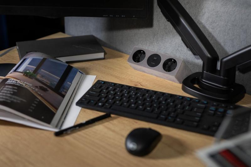 Priză pentru mobilier SOFITO, 2xSHUKO, USB A+C, cablu 1.5 m, gri catifelat